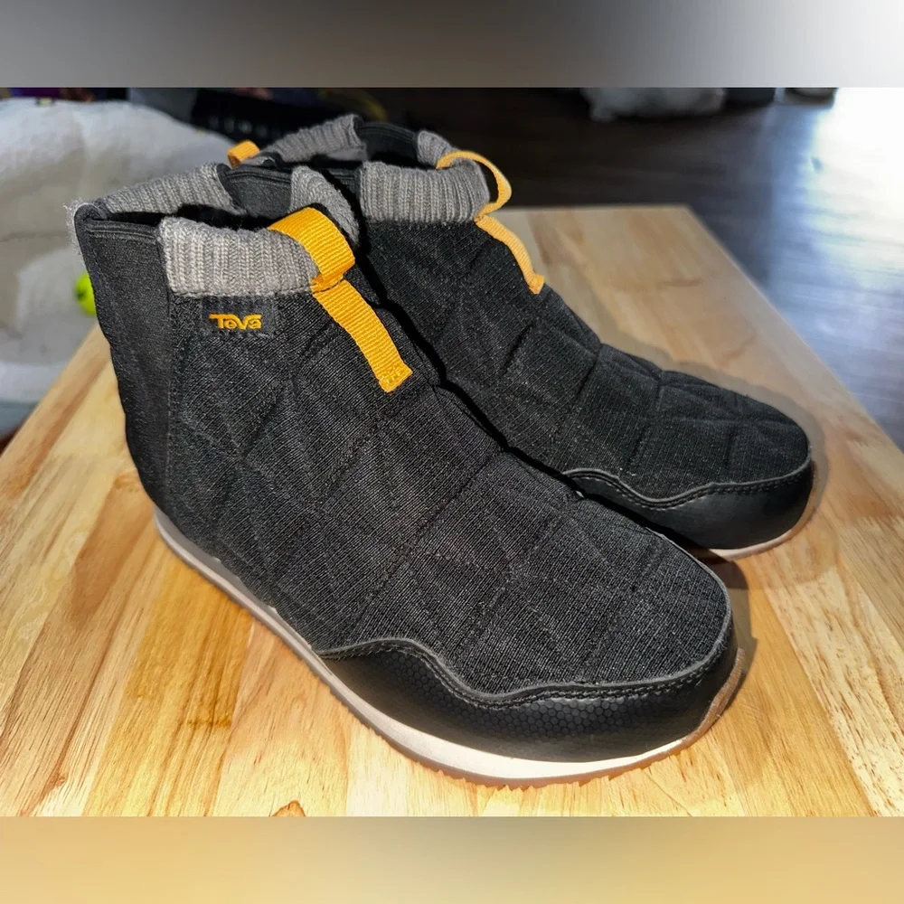 New! Teva Ember Mid Moc Boots – Black/Gray – Size 7 - Picture 5 of 7